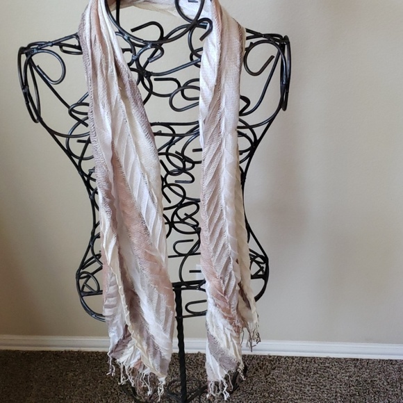 Brown Chevron scarf - Picture 4 of 5